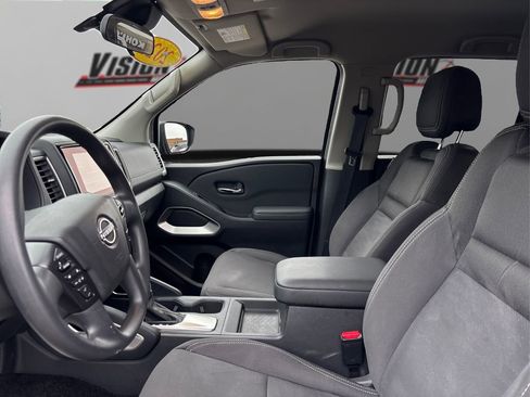 Used 2022 Nissan Frontier SV image 9