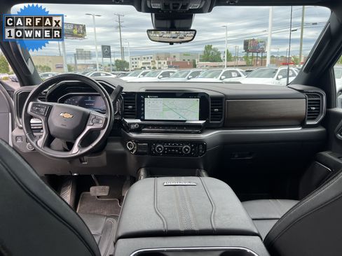 Used 2024 Chevrolet Silverado 2500 High Country w/ Technology Package AWD/4WD image 30