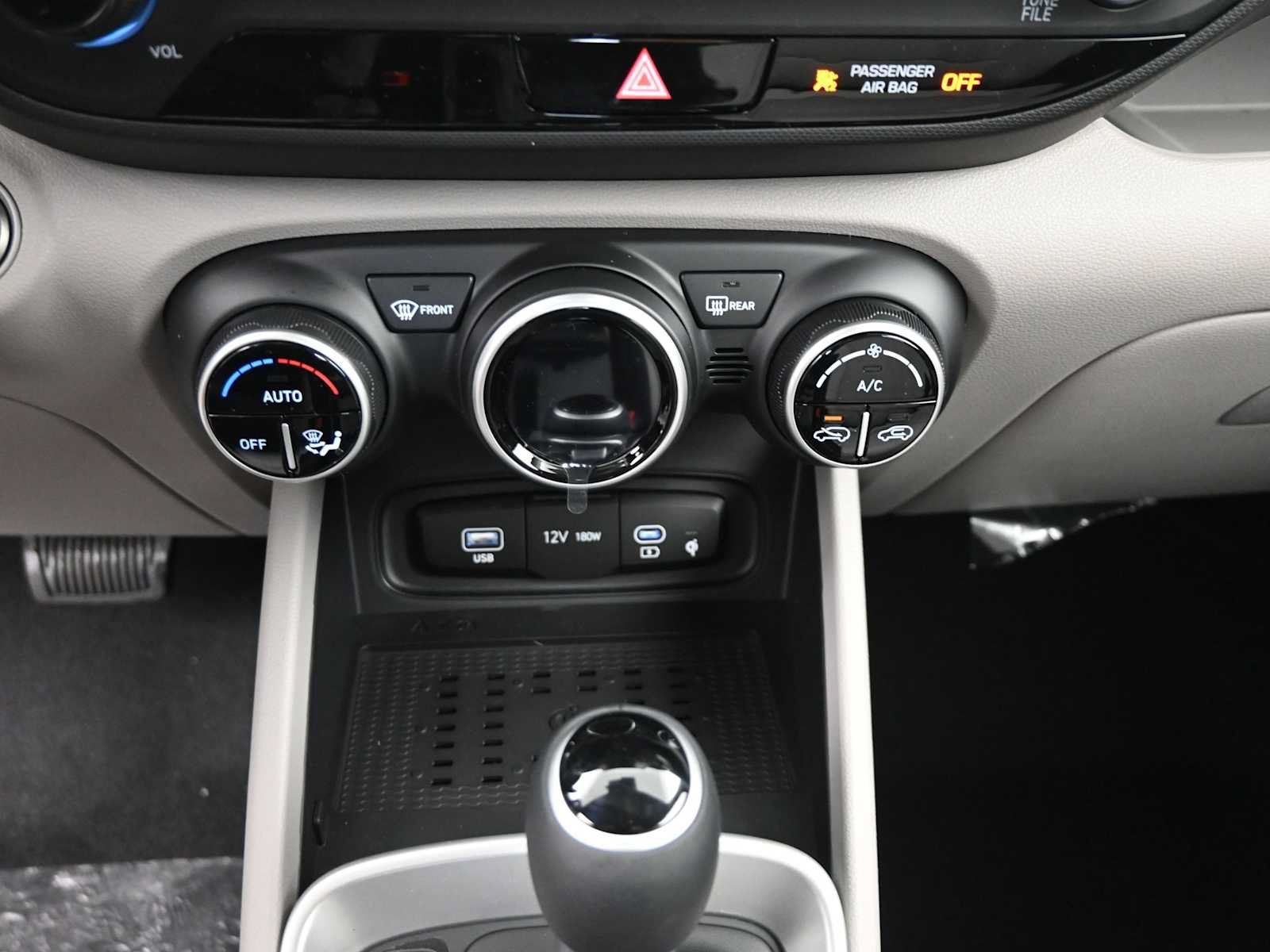 New 2026 Hyundai Venue SEL FWD image 25