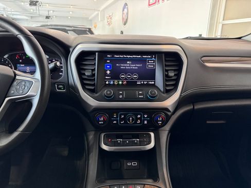 Certified 2023 GMC Acadia SLE w/ Driver Convenience Package AWD/4WD image 18