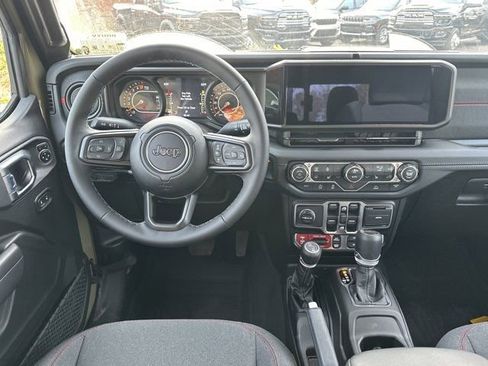 New 2026 Jeep Gladiator Rubicon w/ Technology Group image 21