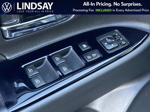 Used 2020 Mitsubishi Outlander LE AWD/4WD image 18