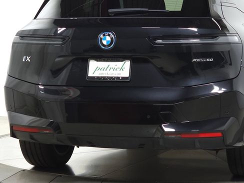 Used 2024 BMW iX xDrive50 AWD/4WD image 10