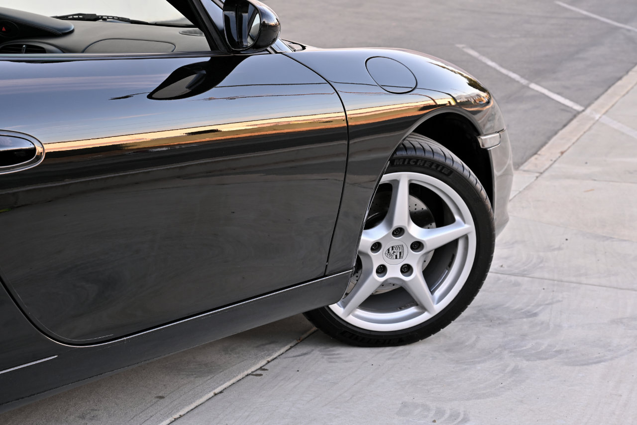 Used 2004 Porsche 911 Cabriolet image 36