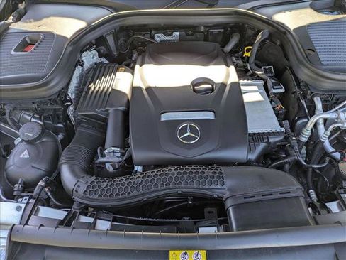 Used 2017 Mercedes-Benz GLC 300 4MATIC image 24