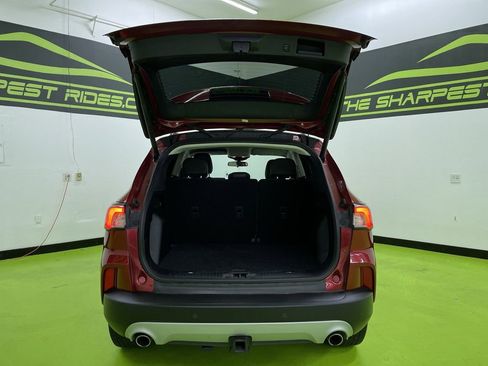 Used 2021 Ford Escape SEL w/ Technology Package image 9