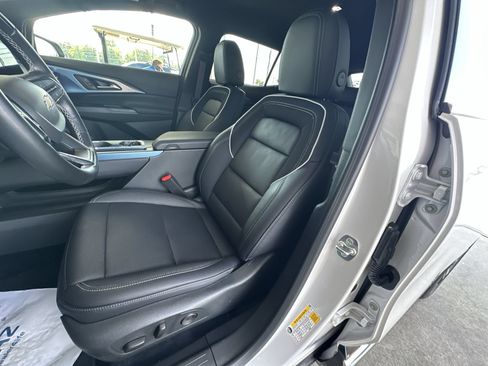 Certified 2024 Chevrolet Equinox EV LT w/ Active Safety Package 3 FWD image 18
