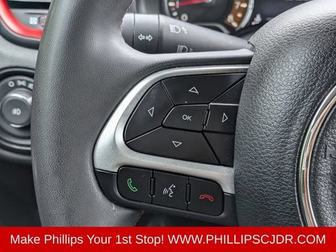 Certified 2023 Jeep Renegade Trailhawk AWD/4WD image 23