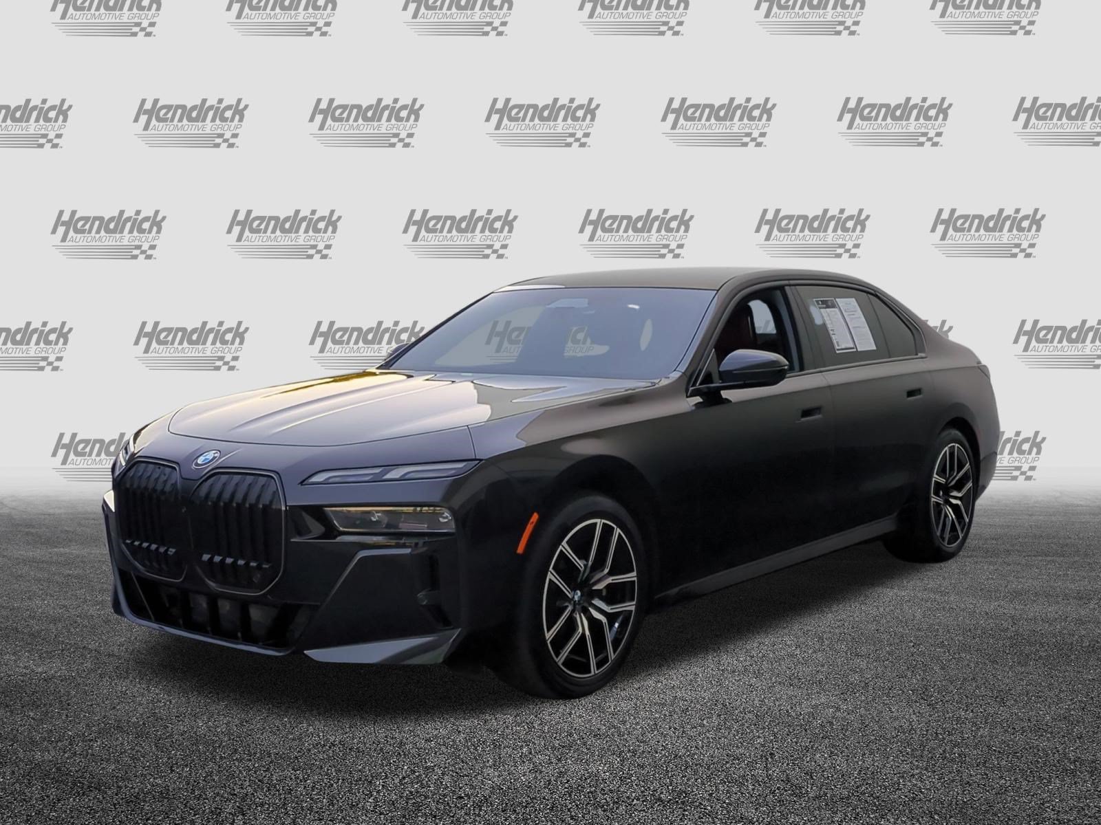 Used 2025 BMW 740i xDrive AWD/4WD image 5