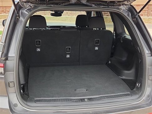 Used 2024 Jeep Grand Cherokee Laredo w/ Trailer Tow Package image 8