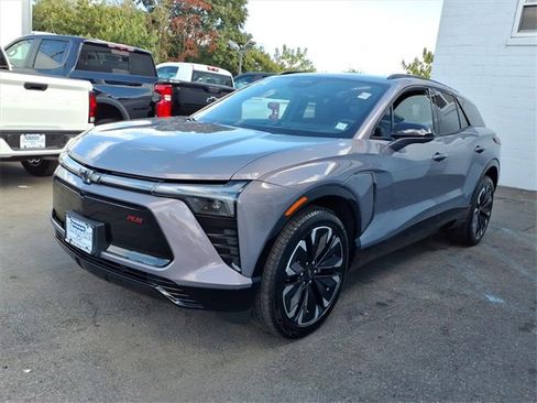 Used 2025 Chevrolet Blazer EV RS image 3