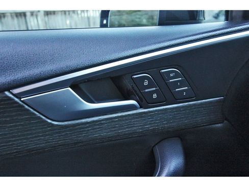 Used 2018 Audi A4 2.0T Premium w/ Convenience Package image 17