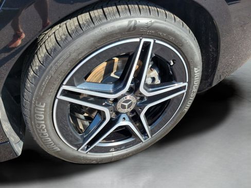 Used 2022 Mercedes-Benz CLA 250 image 33