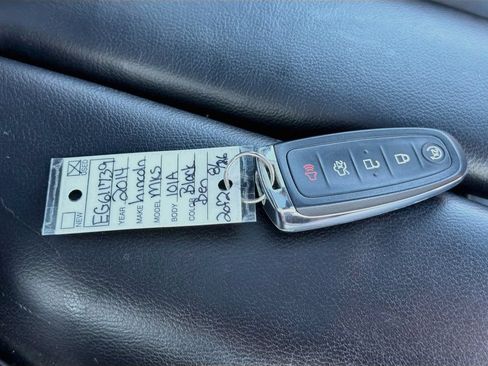 Used 2014 Lincoln MKS AWD w/ Equipment Group 101A image 36