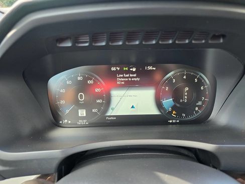 Used 2019 Volvo XC90 T6 Momentum w/ Protection Package image 27