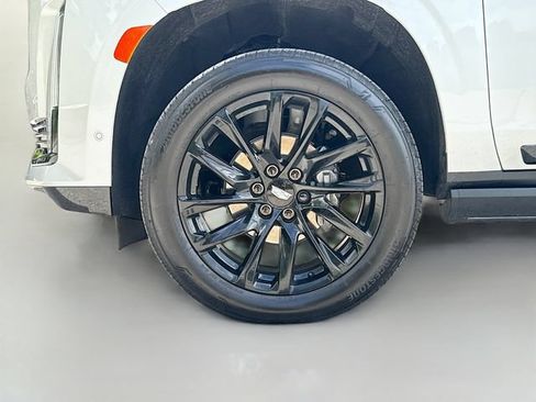 Used 2024 Cadillac Escalade Sport Platinum w/ LPO, ONYX Package AWD/4WD image 44