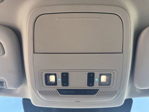 Used 2020 Ford Explorer Limited w/ Hybrid Equipment Group 310A image 25