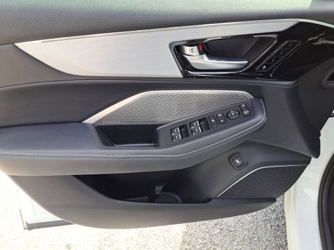 Used 2023 Acura MDX FWD w/ Technology Package image 13