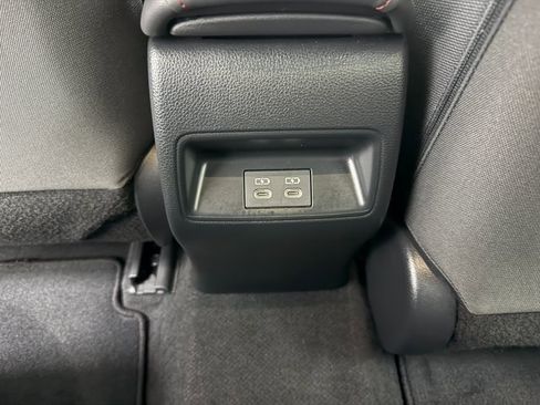 Used 2024 Toyota Corolla SE image 33