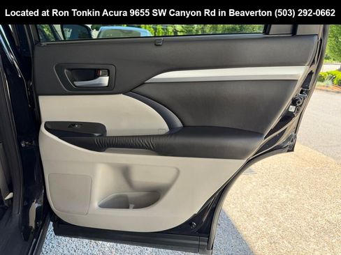 Used 2016 Toyota Highlander XLE AWD/4WD image 27