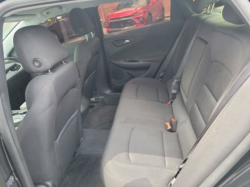Used 2018 Chevrolet Malibu LS FWD image 13