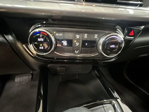 Used 2024 Chevrolet Trax LT image 17