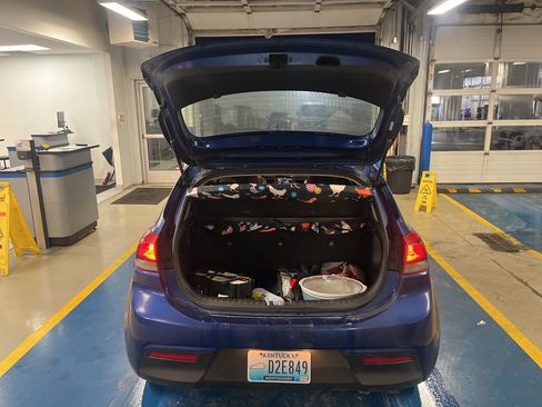 Used 2018 Kia Rio EX image 11