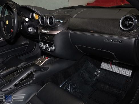 Used 2011 Ferrari 599 GTB Fiorano RWD image 29