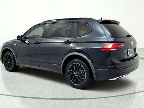 Used 2020 Volkswagen Tiguan SE R-Line FWD image 6