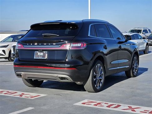 Certified 2022 Lincoln Nautilus Reserve w/ Equipment Group 201A image 7