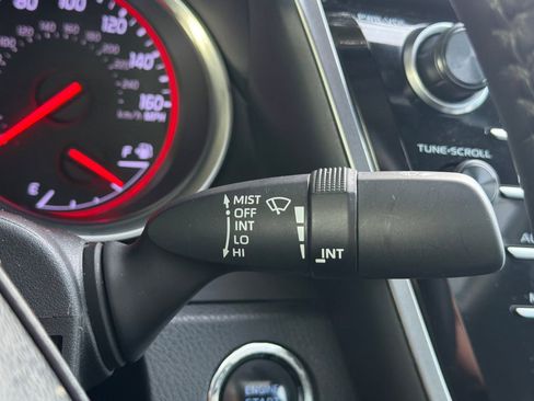 Used 2018 Toyota Camry XSE w/ Driver Assist Package image 32