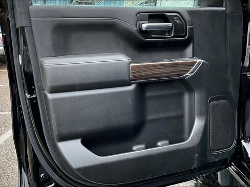 Used 2020 Chevrolet Silverado 1500 LT w/ Texas Edition image 22