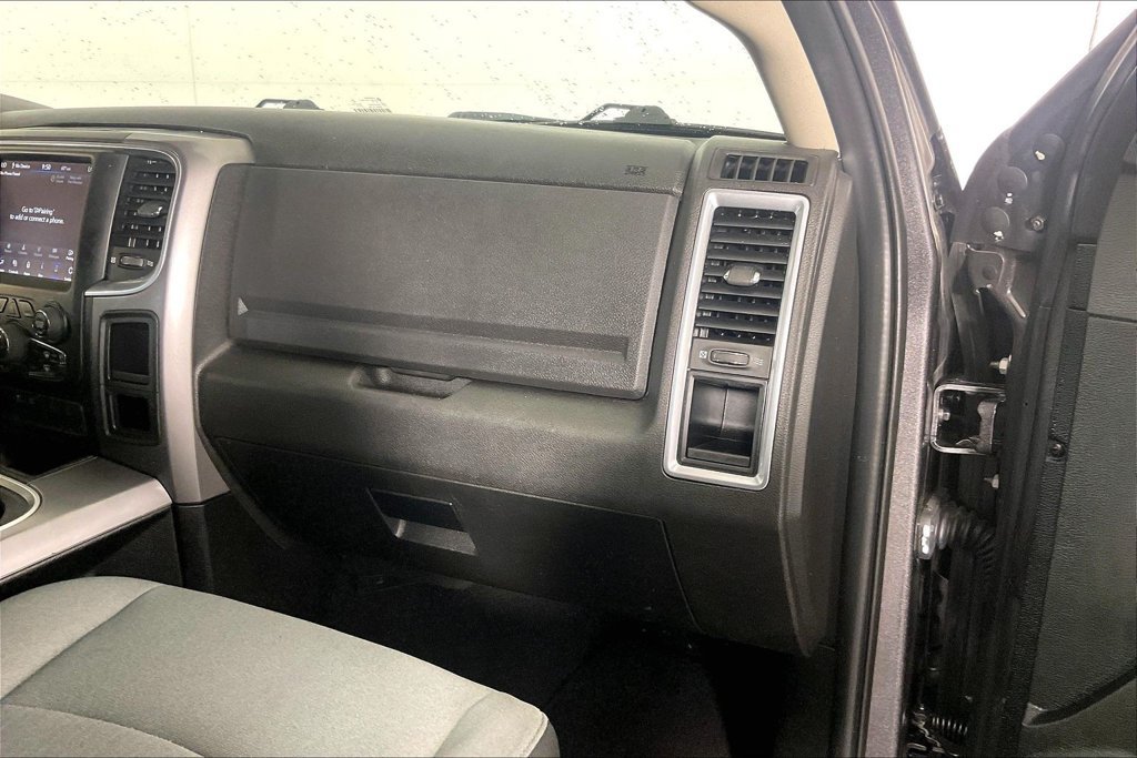 Used 2022 RAM 1500 Classic SLT w/ Electronics Group AWD/4WD image 18