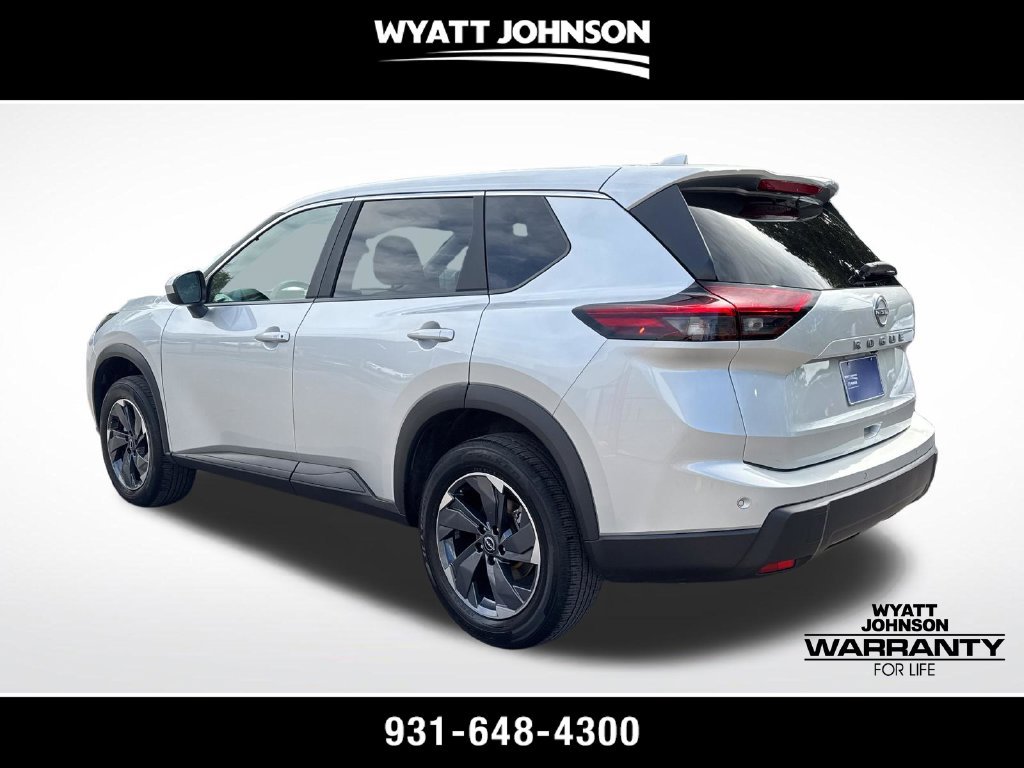Used 2025 Nissan Rogue SV FWD image 3