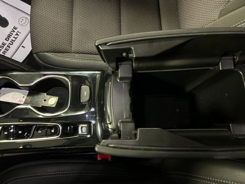 Used 2022 Buick Envision Preferred image 21