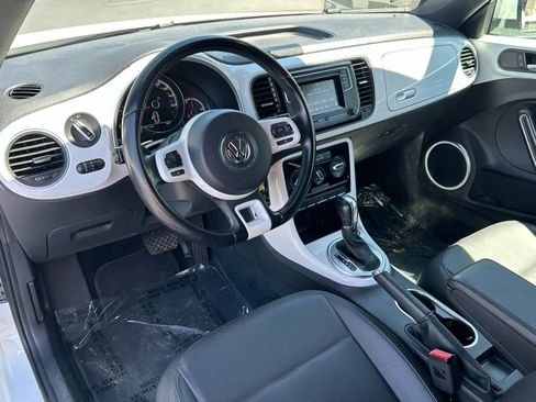Used 2018 Volkswagen Beetle 2.0T S image 20