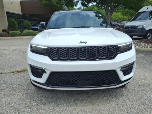 Used 2025 Jeep Grand Cherokee Summit AWD/4WD image 2