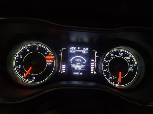 Used 2020 Jeep Cherokee Latitude image 23