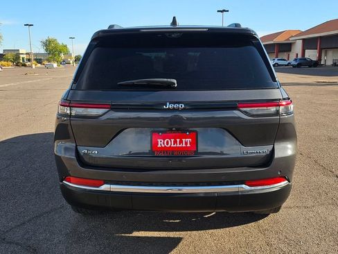 Used 2023 Jeep Grand Cherokee Limited w/ Luxury Tech Group II AWD/4WD image 10