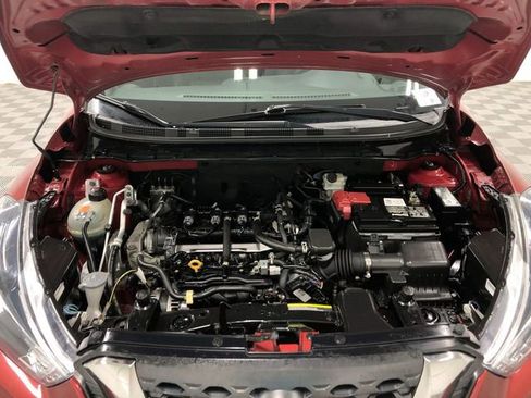 Used 2018 Nissan Kicks SR w/ Premium Package FWD image 22