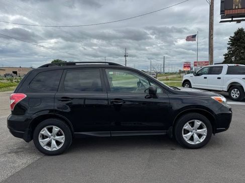 Used 2016 Subaru Forester 2.5i Premium w/ All-Weather Package AWD/4WD image 35