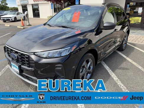 Used 2024 Ford Escape ST-Line AWD/4WD image 1