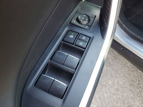 Used 2024 Toyota RAV4 Limited image 23