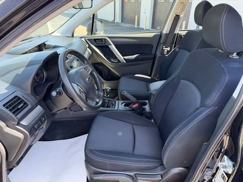 Used 2015 Subaru Forester 2.5i AWD/4WD image 11