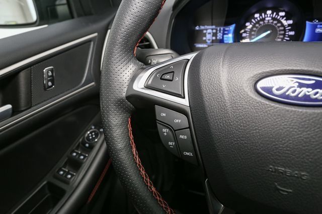 Used 2024 Ford Edge ST-Line AWD/4WD image 29