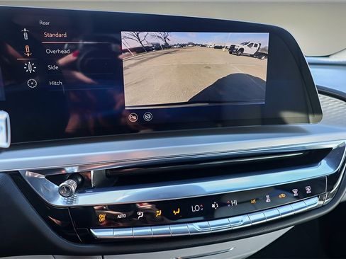 Used 2024 Cadillac Lyriq Sport image 18