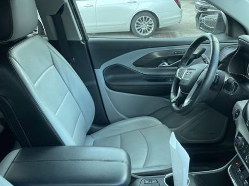 Used 2019 GMC Terrain SLT w/ Preferred Package image 8