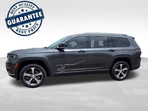 Used 2023 Jeep Grand Cherokee L Limited w/ Trailer Tow Group (B) AWD/4WD image 3
