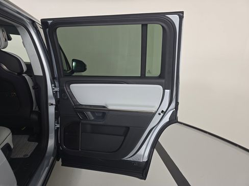 Used 2024 Rivian R1S Adventure AWD/4WD image 19