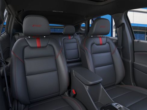 New 2026 Chevrolet Trax RS w/ Sunroof Package FWD image 16